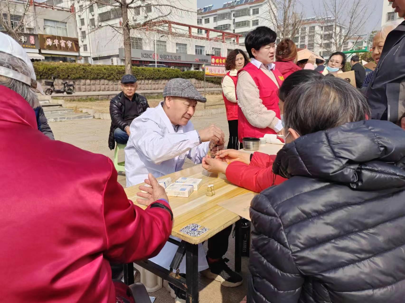 非遗进社区，情暖夕阳红